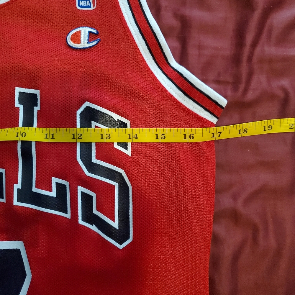Vintage Toni Kukoc Chicago Bulls Red Jersey - Picture 6 of 9